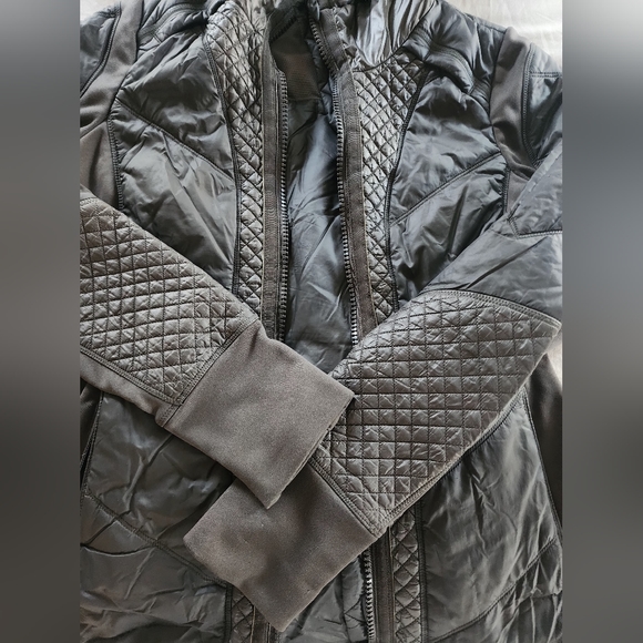 Athleta Rock Springs Jacket - Picture 3 of 9